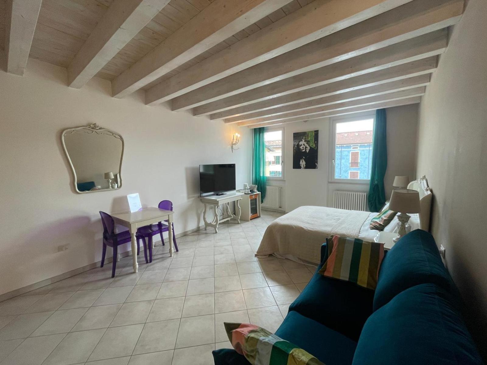 Le Reve - Lake View Rooms Sirmione Exterior photo